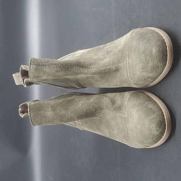 Green Western Ankle Boots Everly Suede Slip-on Shoes Ortholite 9.5 - Picture 6 of 16